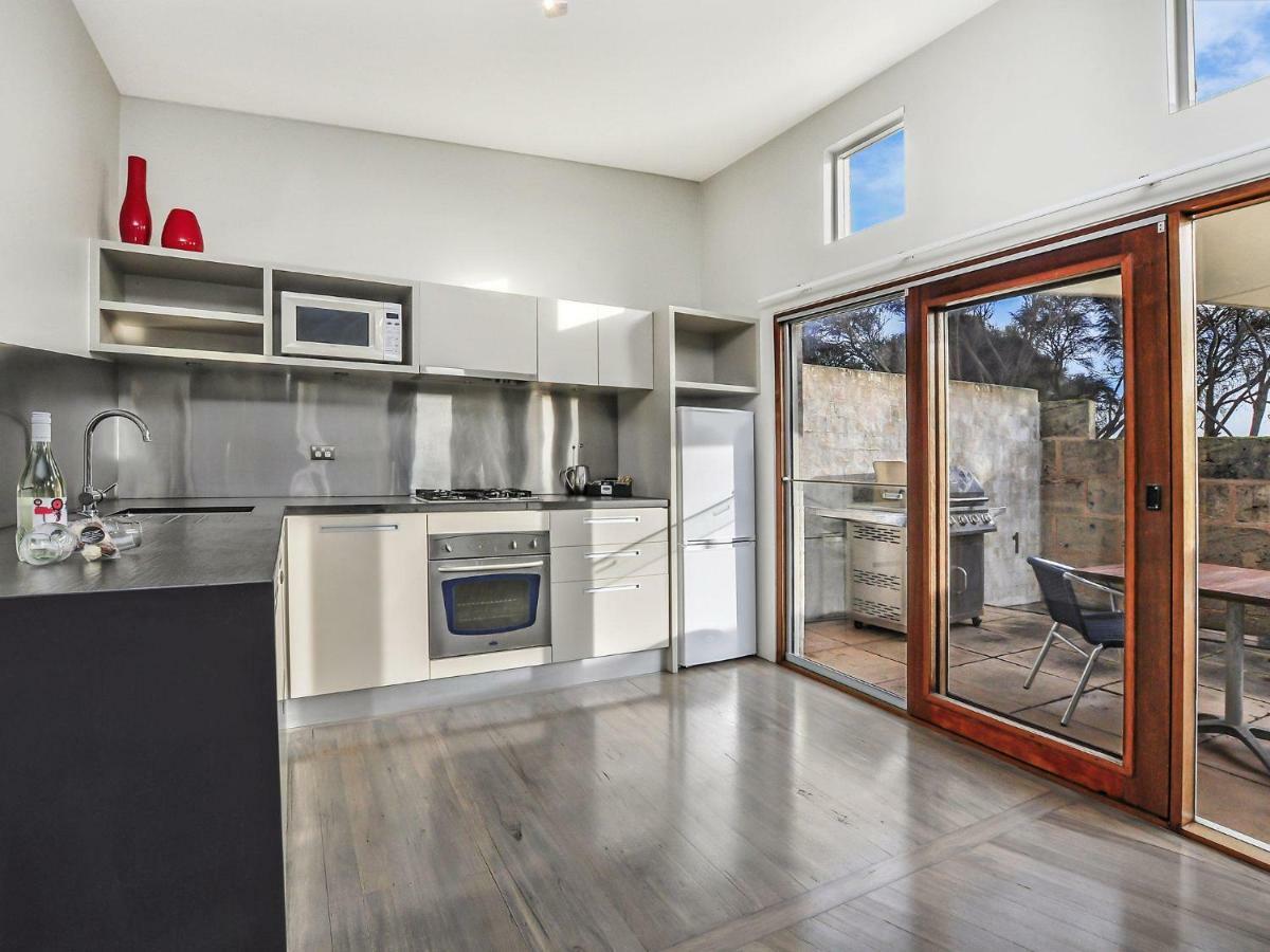 Hearns Beachside Villa 2 Port Fairy Buitenkant foto