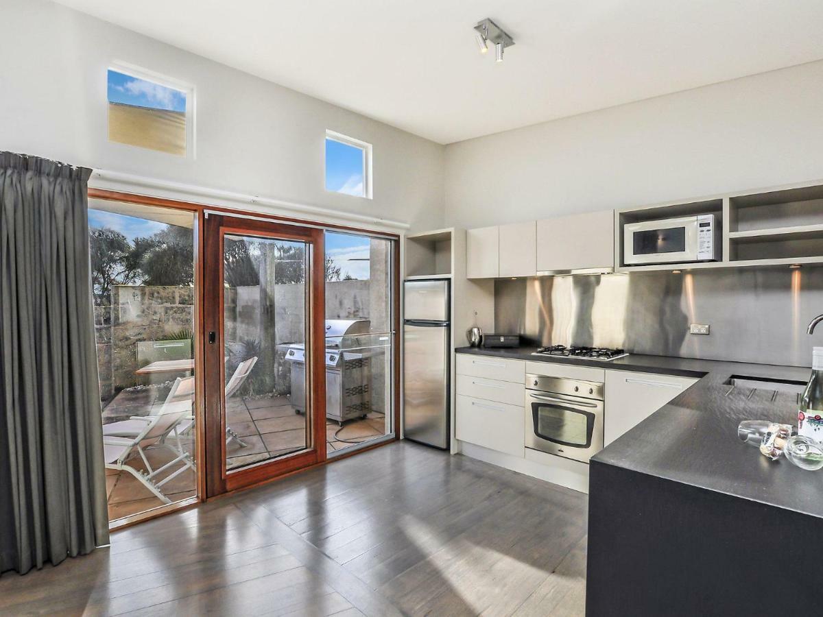 Hearns Beachside Villa 2 Port Fairy Buitenkant foto