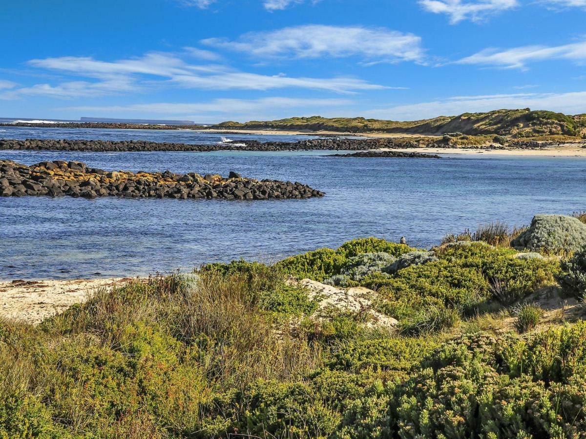 Hearns Beachside Villa 2 Port Fairy Buitenkant foto